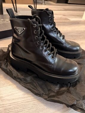 Men's Prada Laced Black Boots - Size 7 - Lightly Used